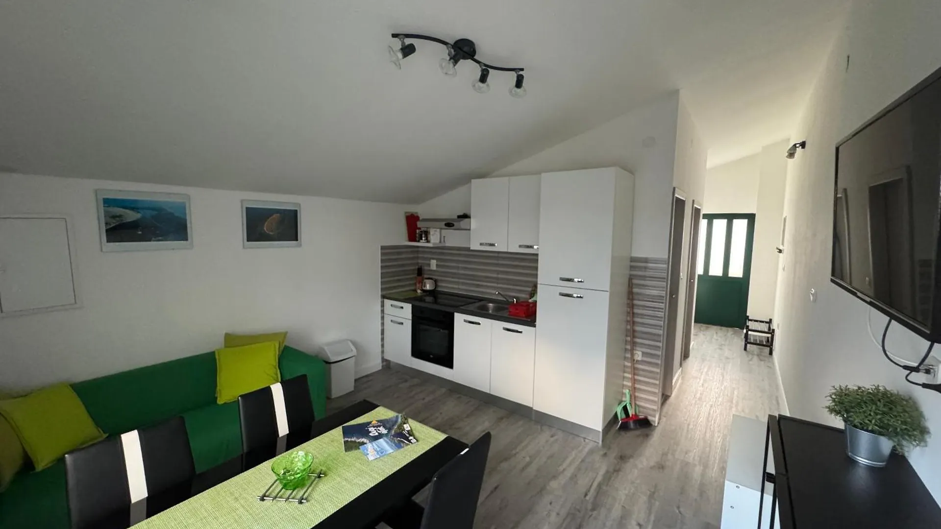 Apartments Sali Moric