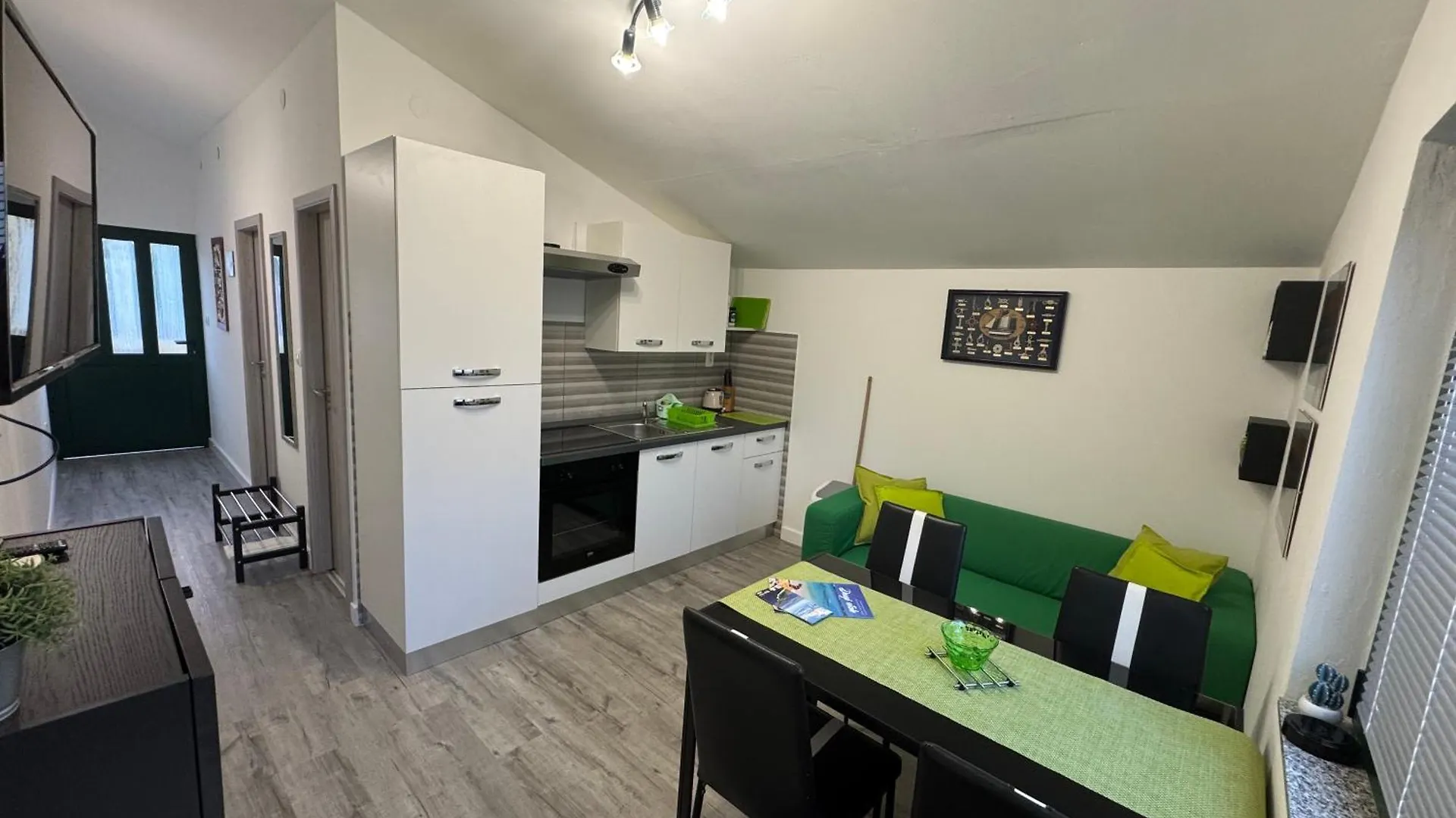 Apartments Sali Moric 克罗地亚